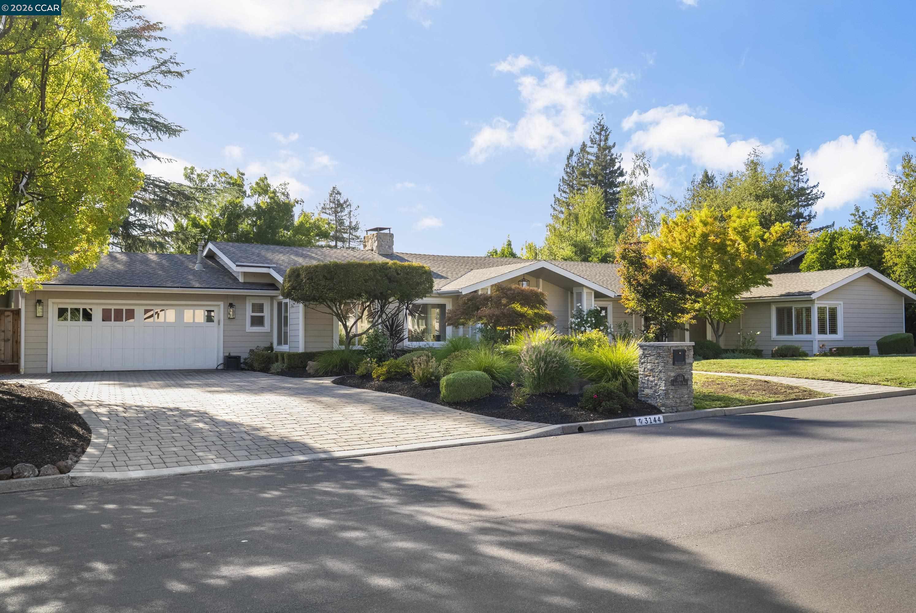 3144 Roundhill Rd — photo
