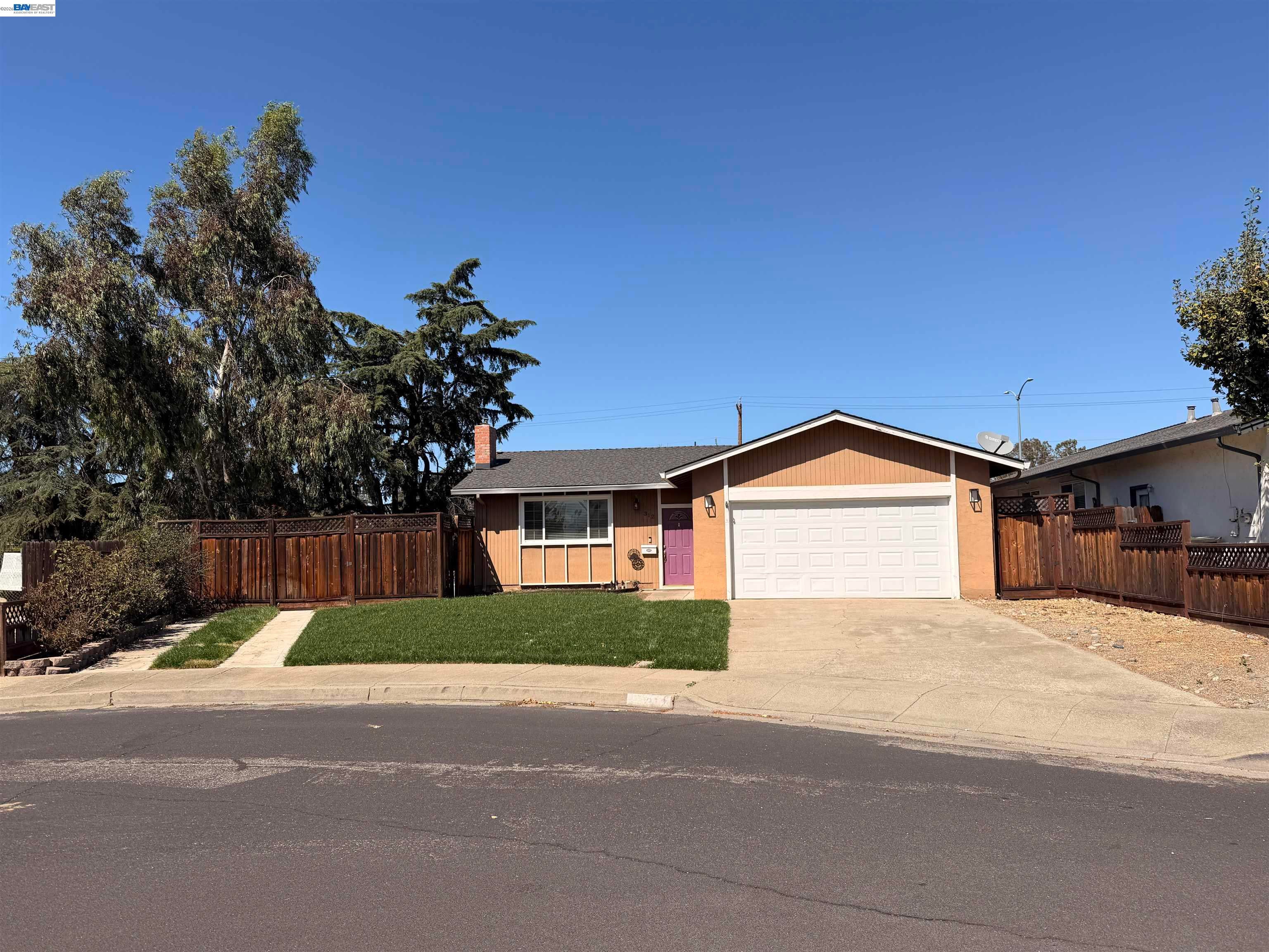 312 Robert Way — photo