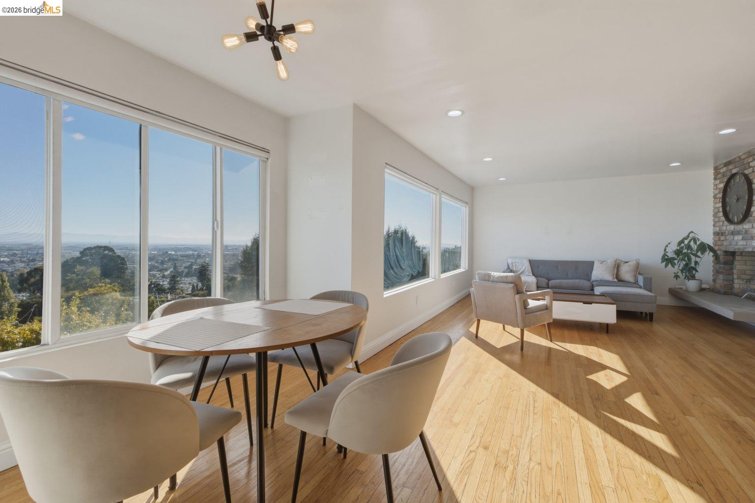 8011 Sunkist Dr — photo