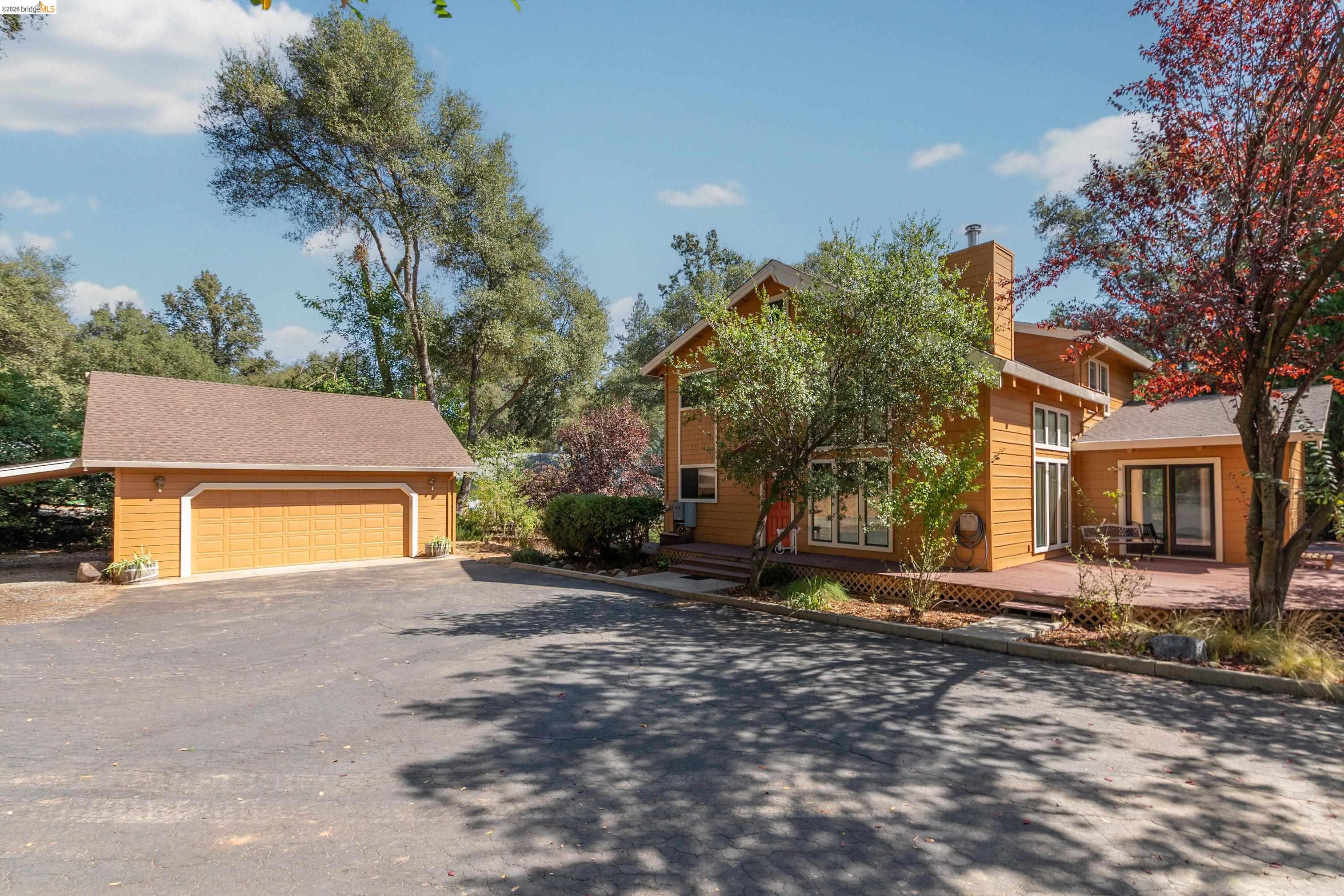 20425 Brook Dr. — photo