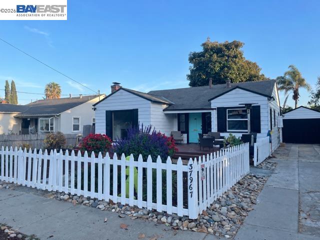 37967 2nd St — photo