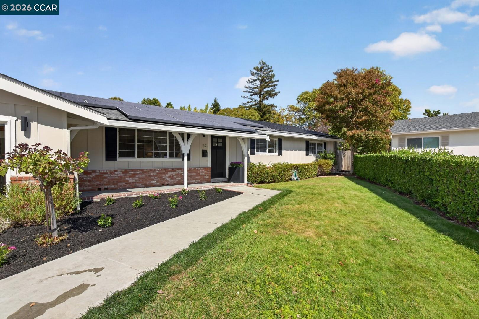 37 Alden Ct — photo