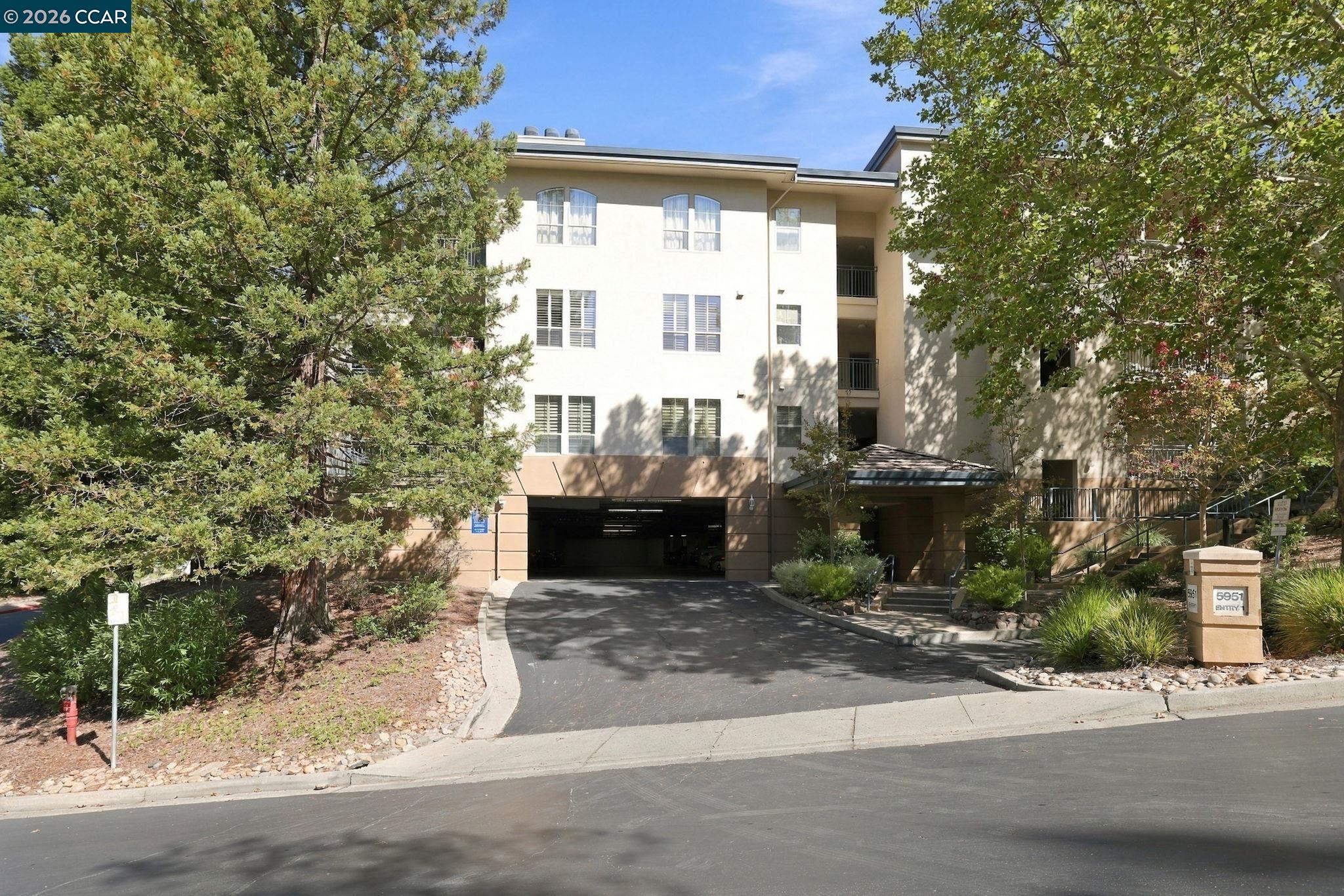 5951 Autumnwood Dr #3B — photo