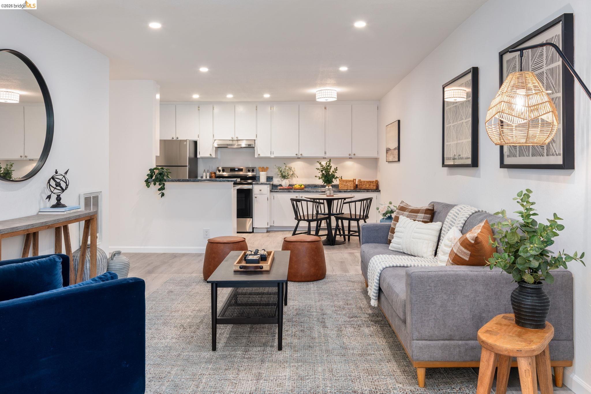 567 Oakland Avenue #211 — photo