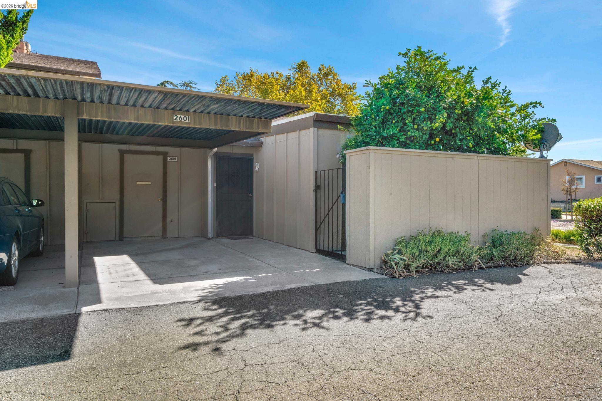 2601 Fairmont Lane — photo