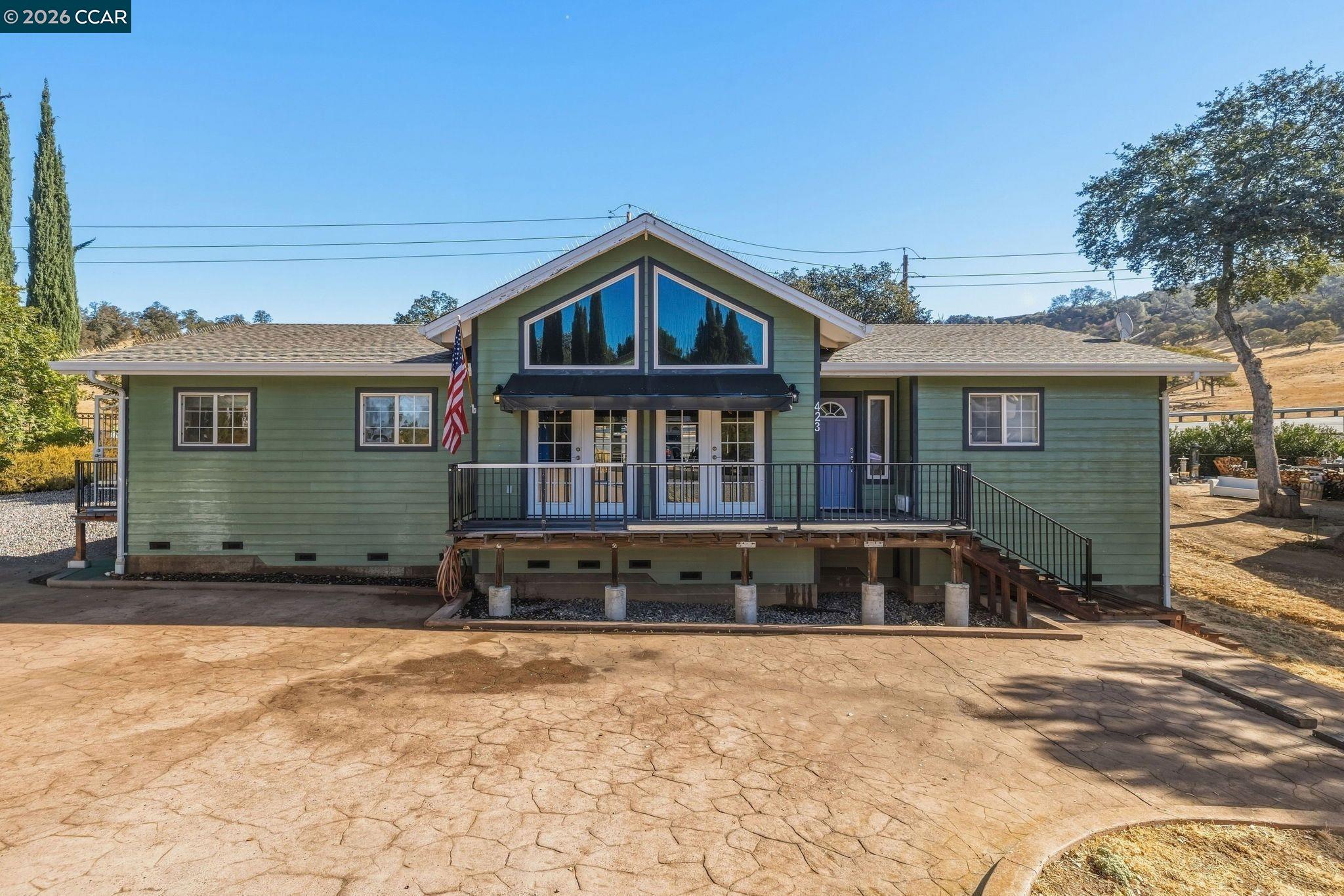 423 Poker Flat Road — photo