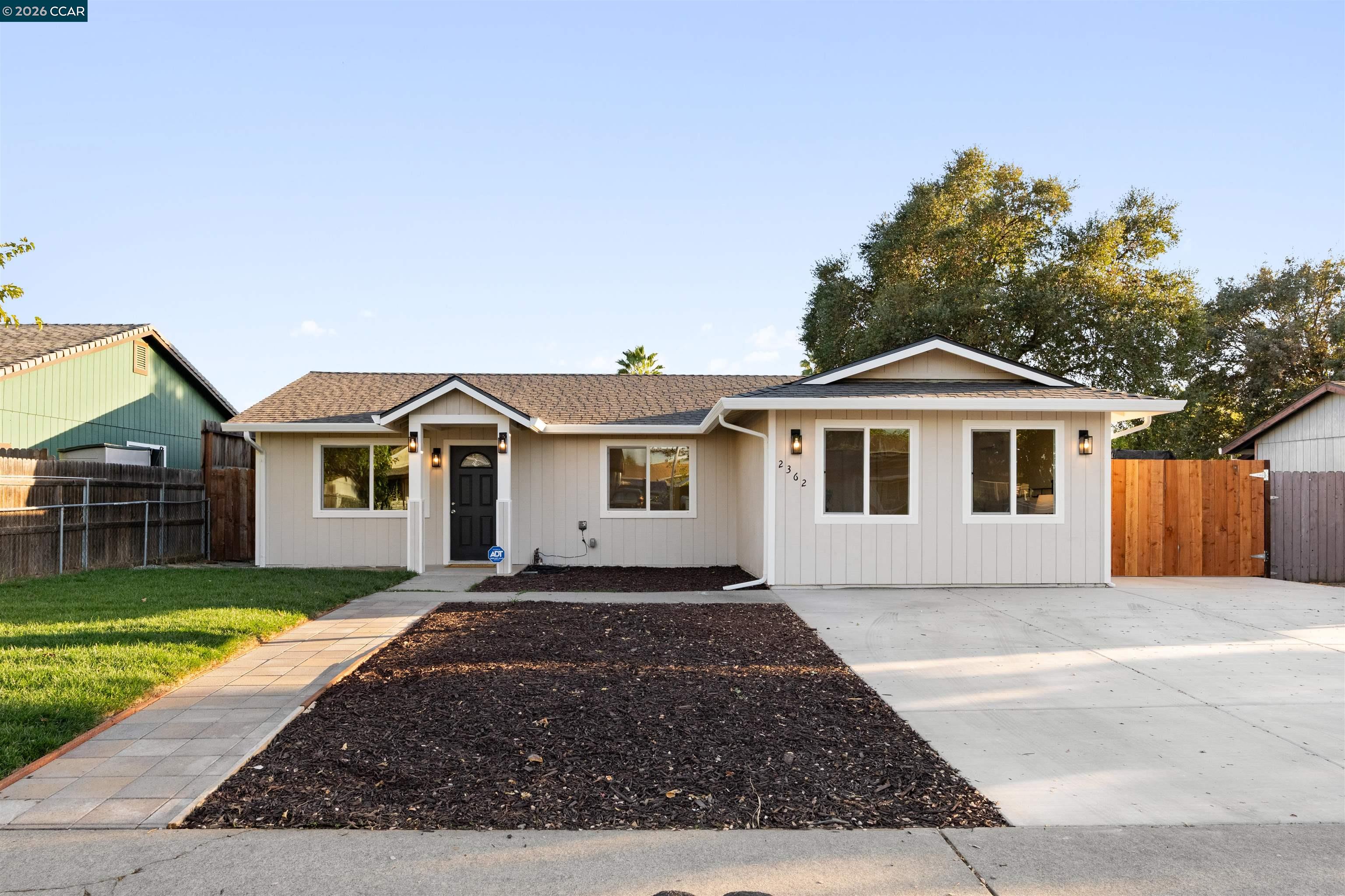 2362 Missouri Way — photo