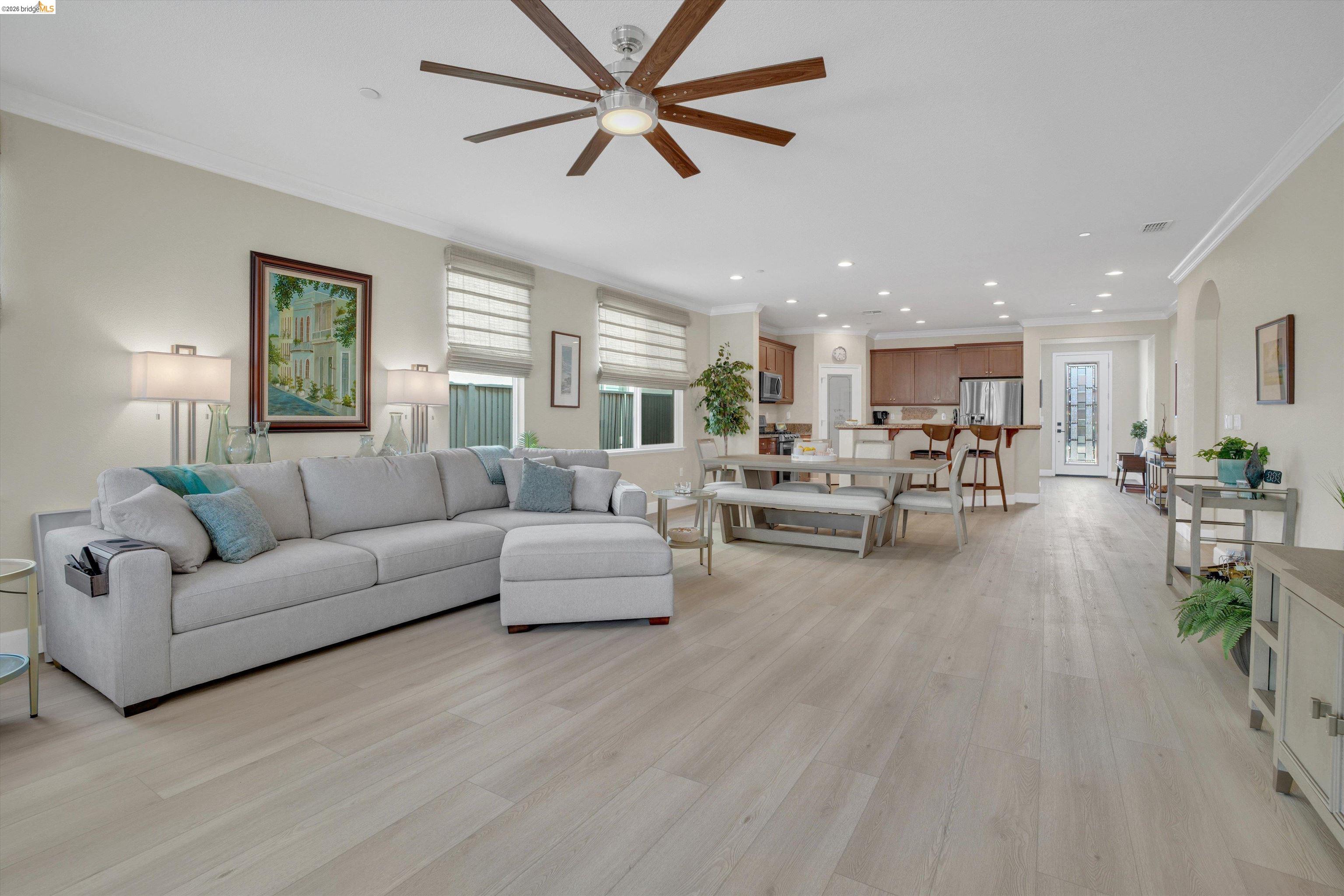 9833 Key West Way — photo