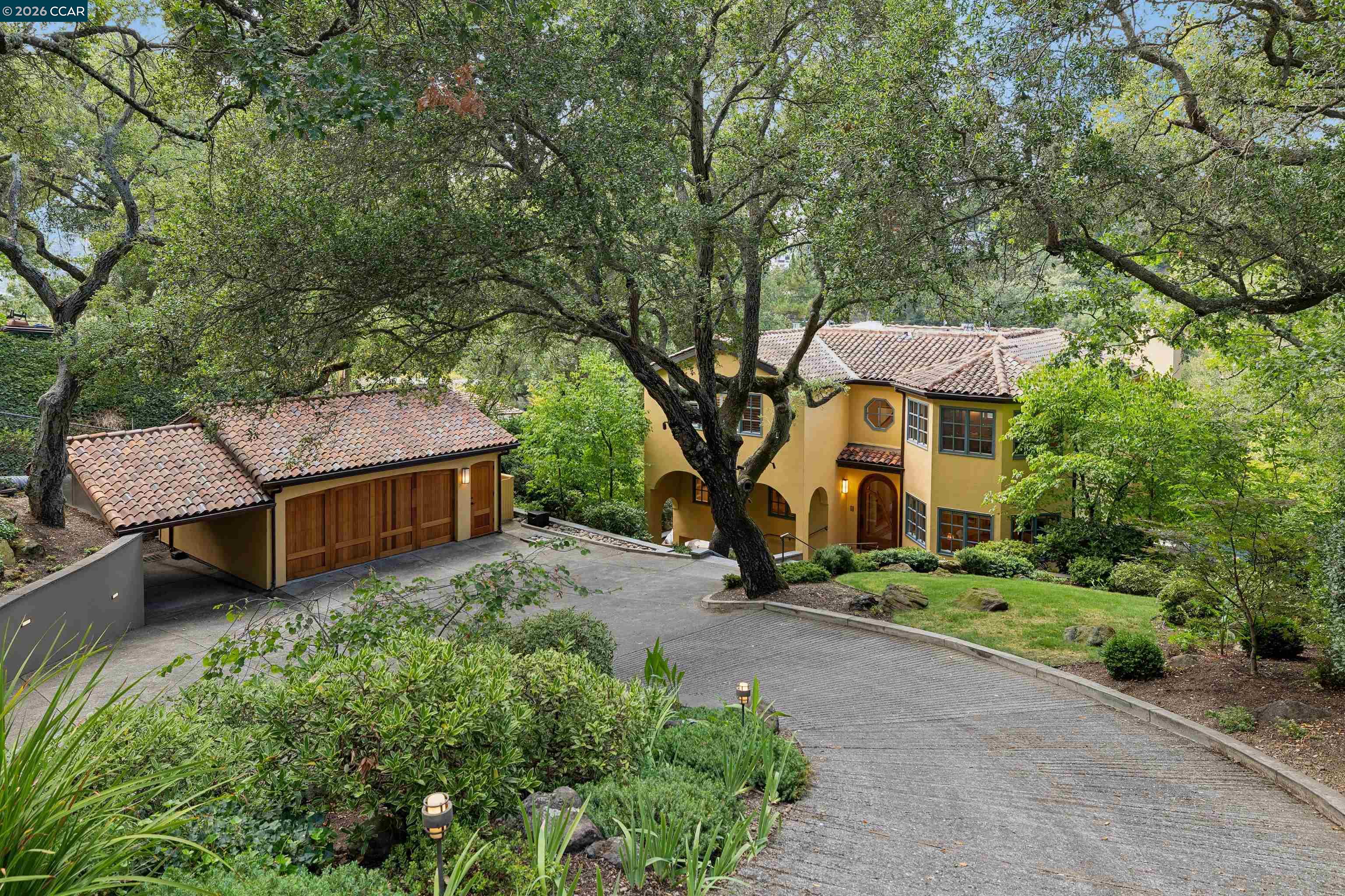 124 Camino Sobrante — photo