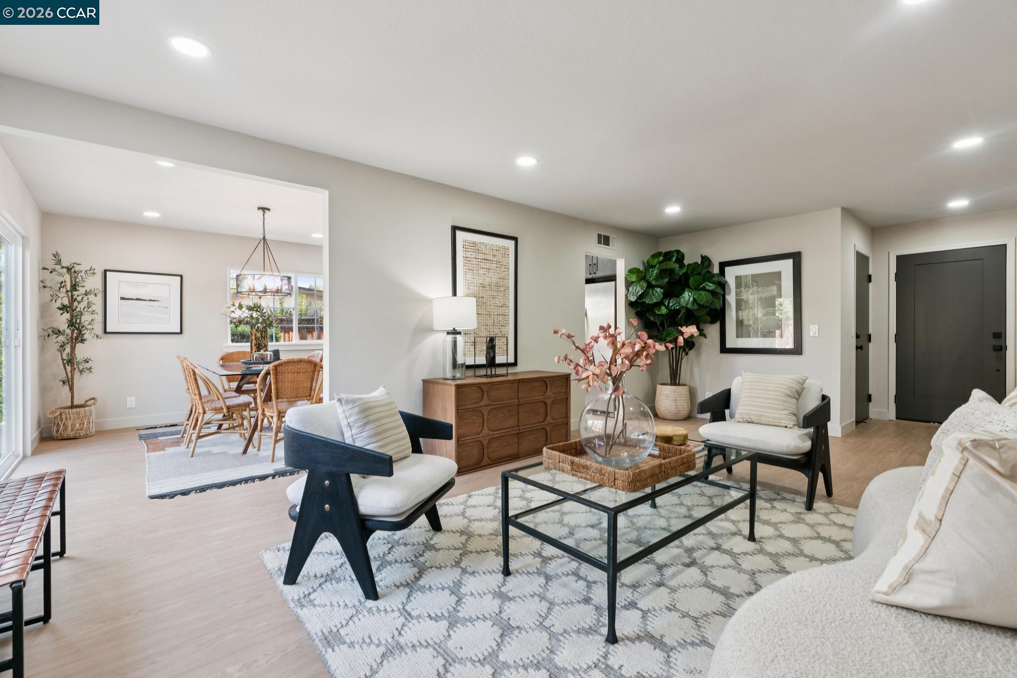 55 Sota Pl — photo