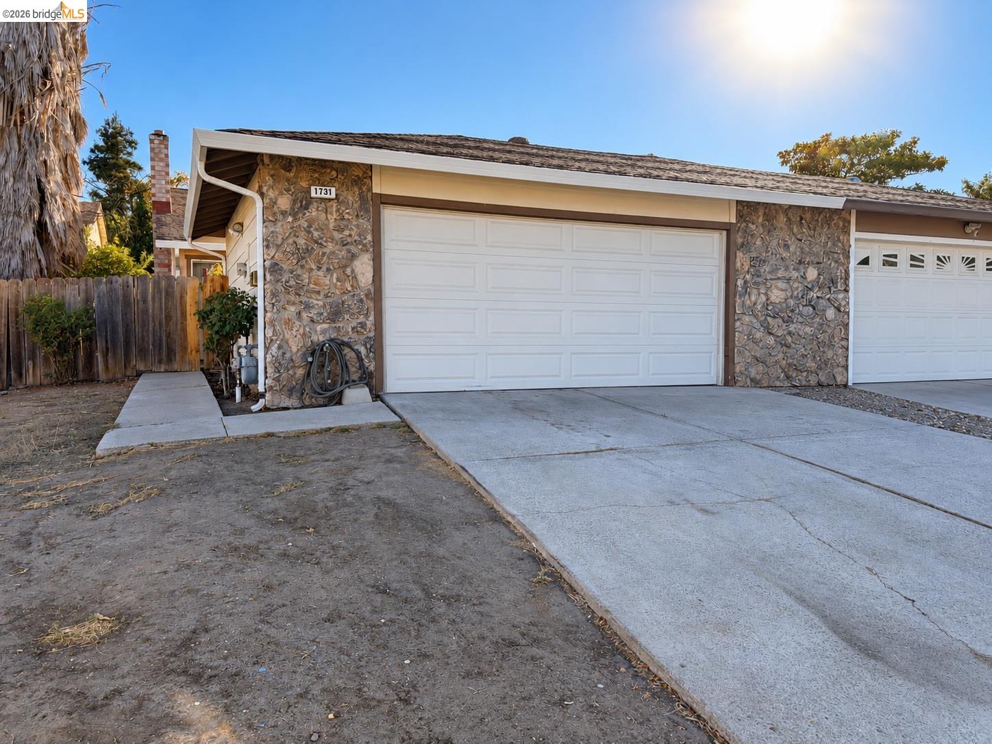 1731 Springwood Way — photo