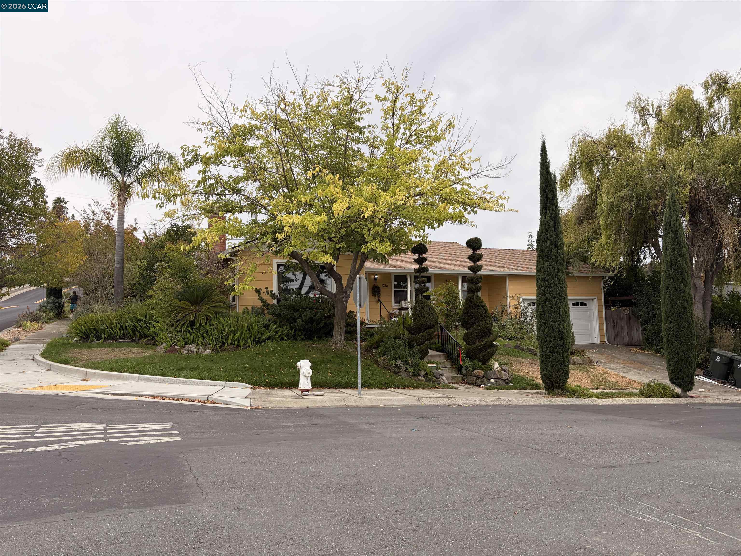 1020 Andrews Dr — photo