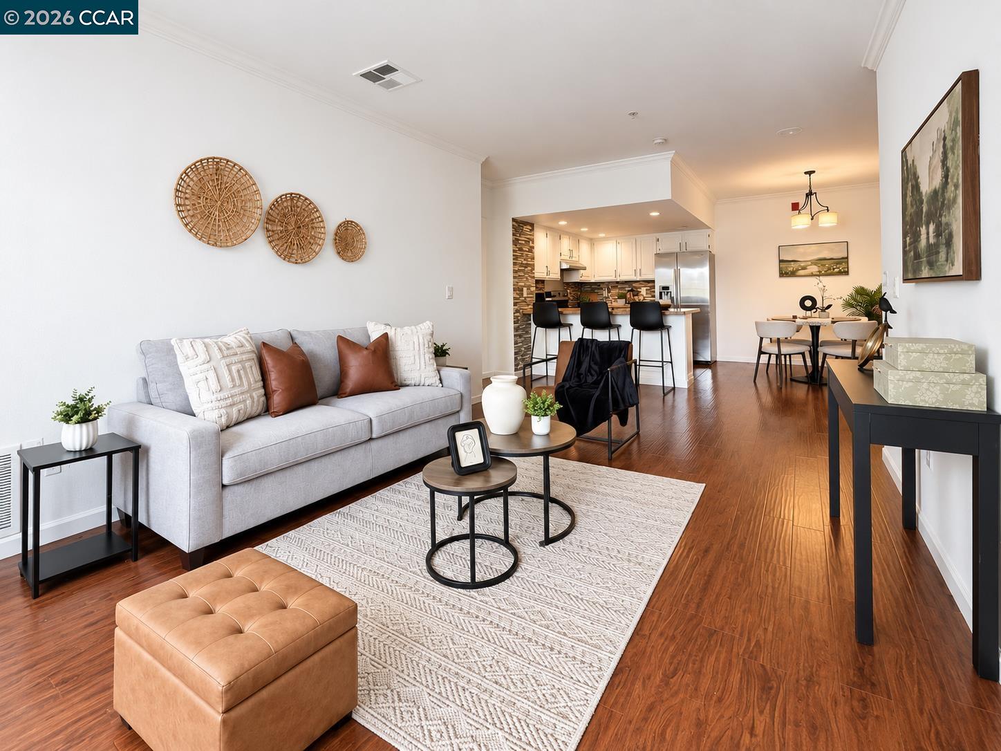 212 Stone Pine Ln — photo