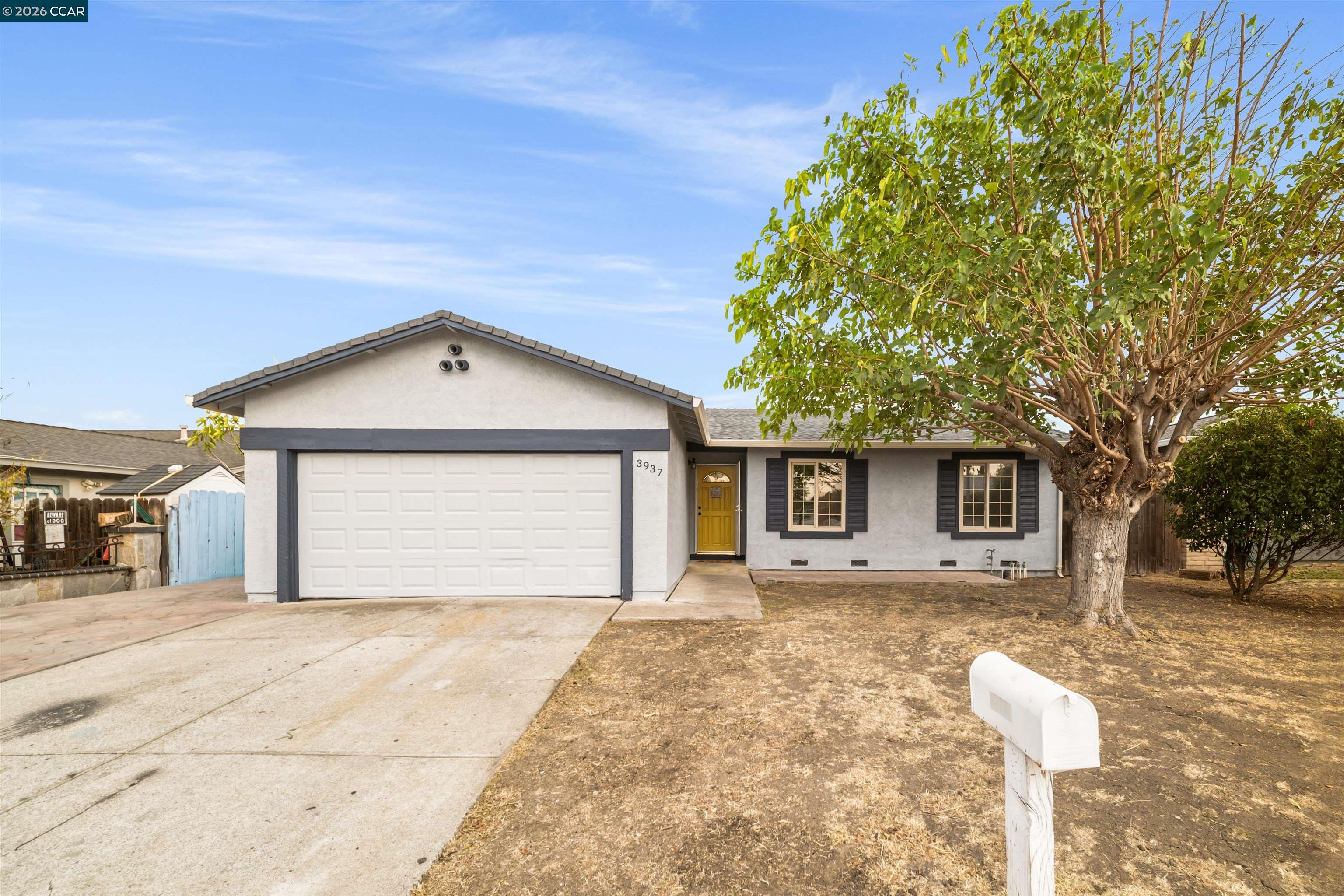 3937 Highgate Way — photo