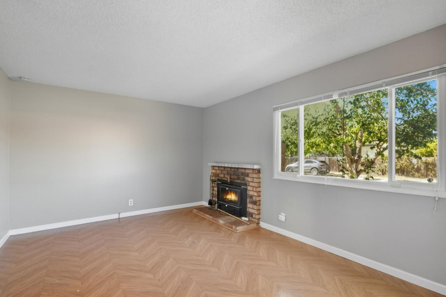 2386 Baltic Court — photo