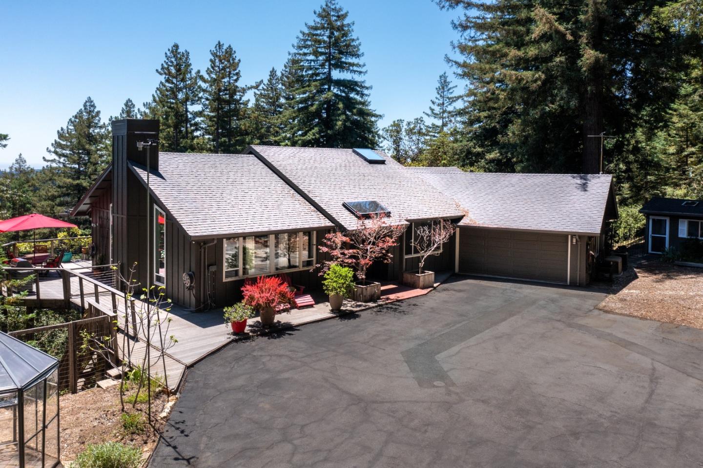 23695 Hutchinson Road — photo