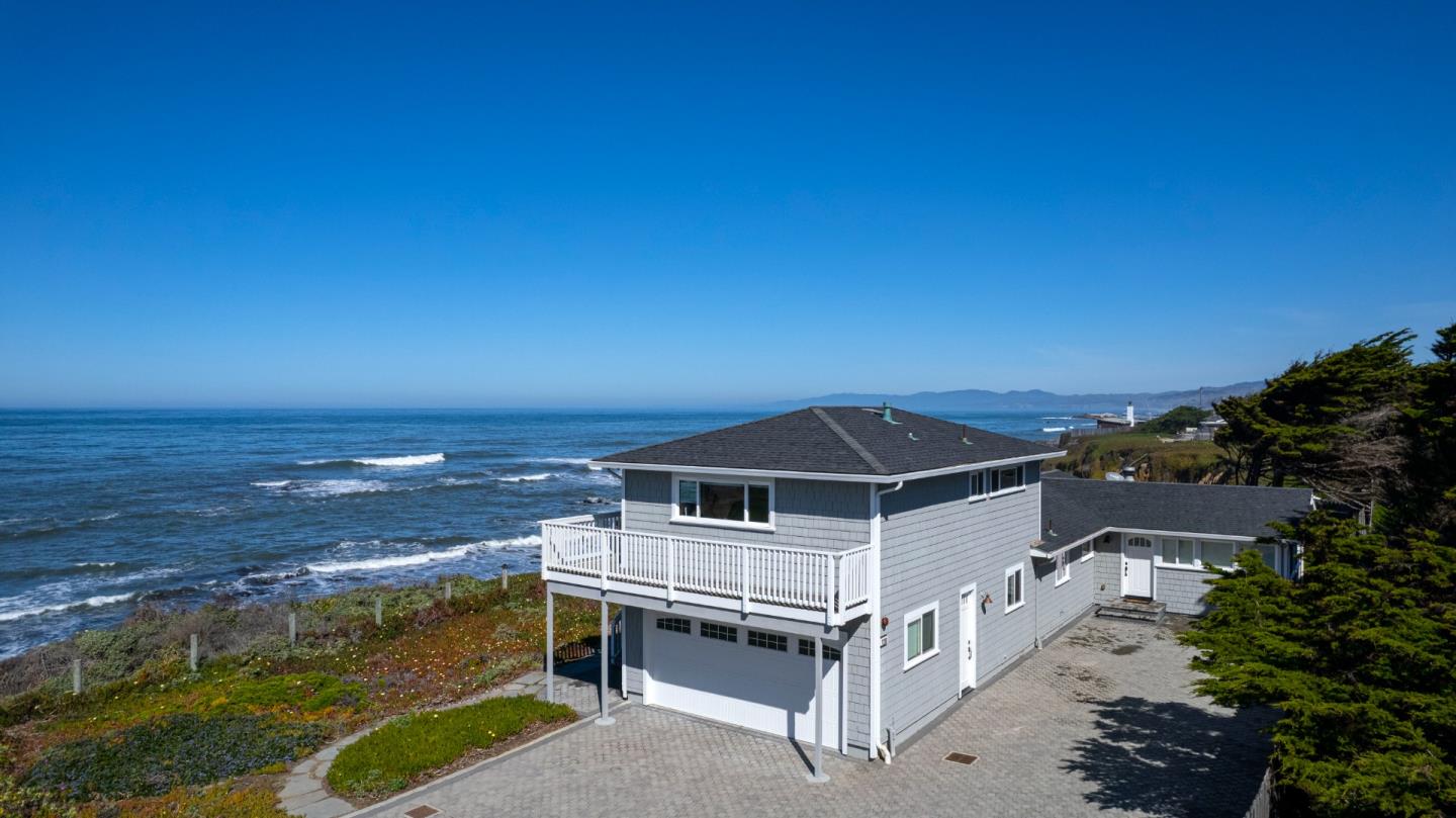 12901 Cabrillo Highway — photo