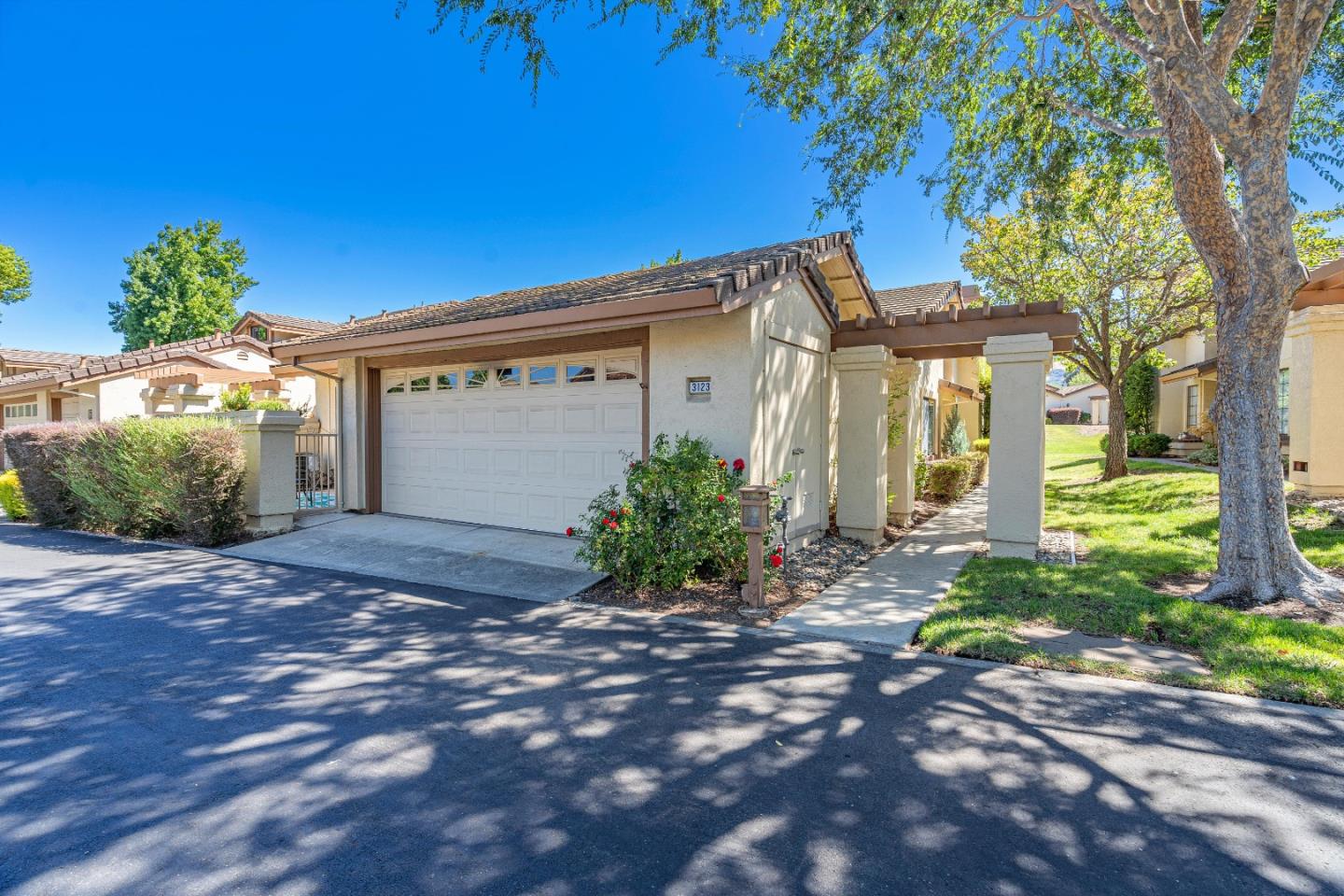 3123 Lake Trasimeno Drive — photo