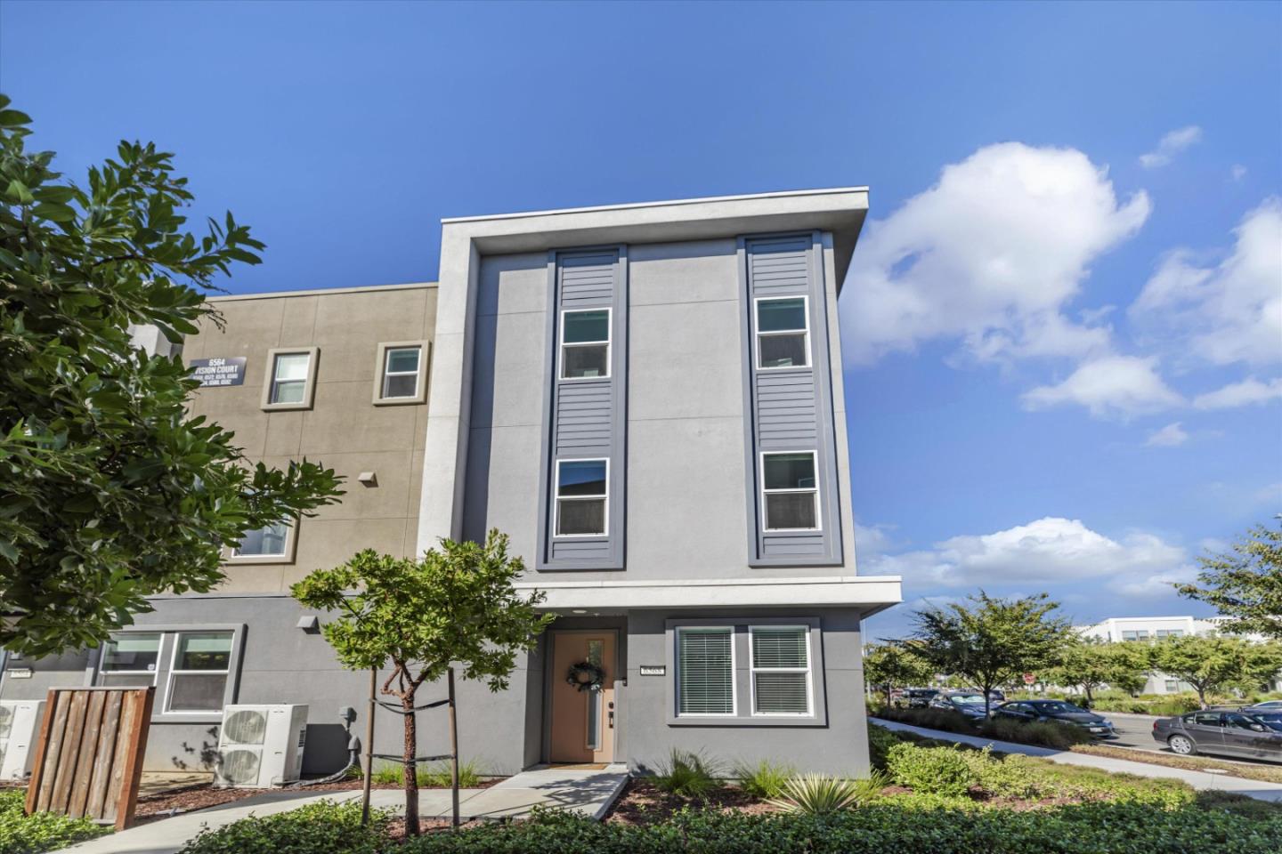 6568 Vision Court — photo