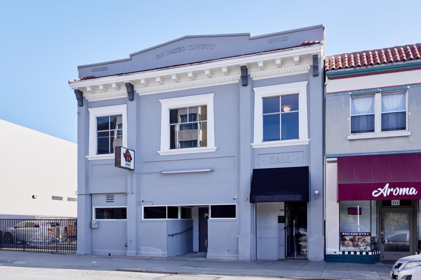 709 S B Street — photo