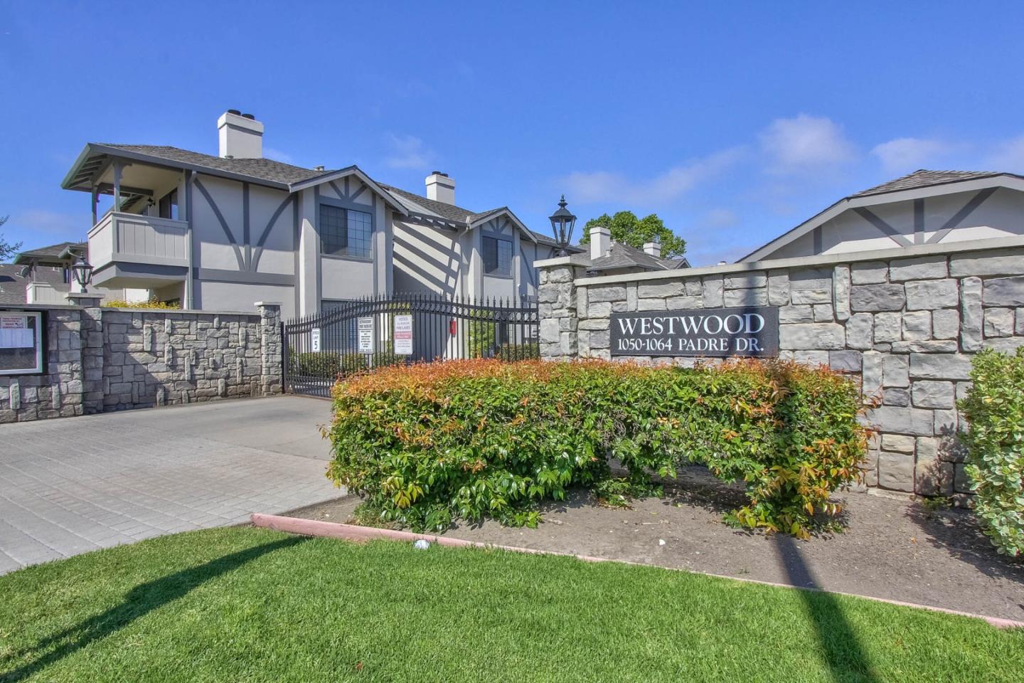 1052 Padre Drive — photo