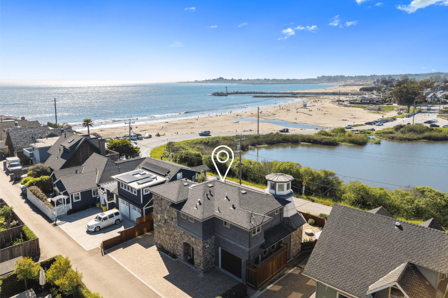2974 E Cliff Drive — photo