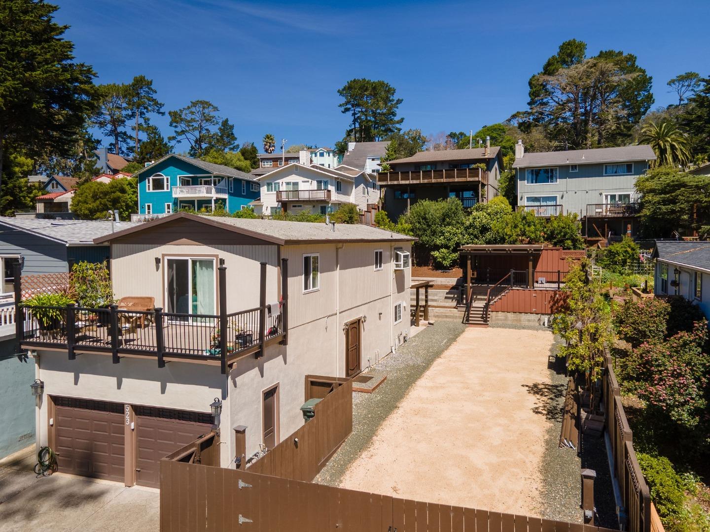 523 The Alameda — photo