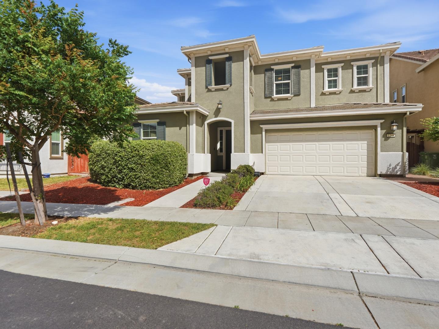 1344 Cow Court — photo