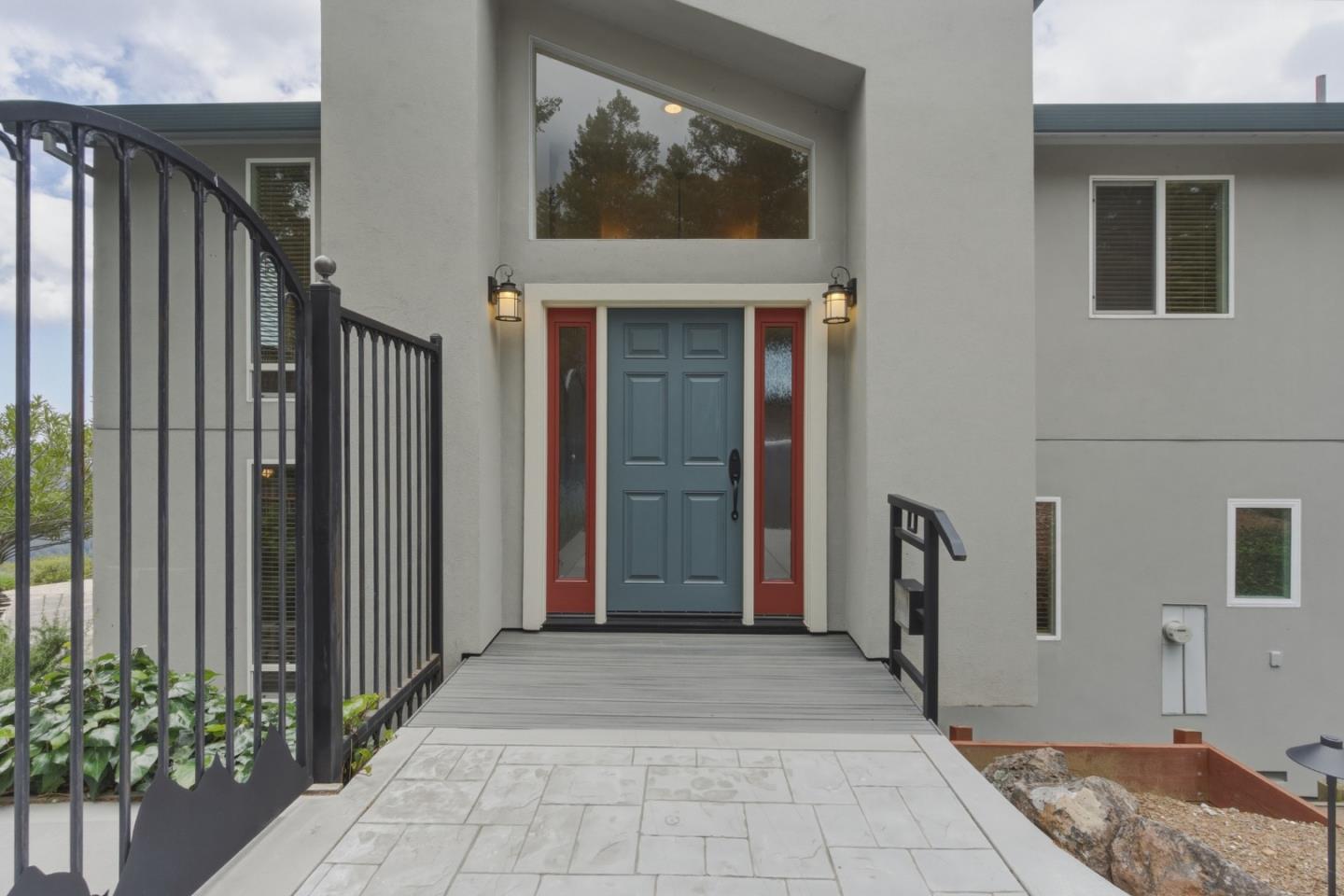 27510 Loma Prieta Way — photo
