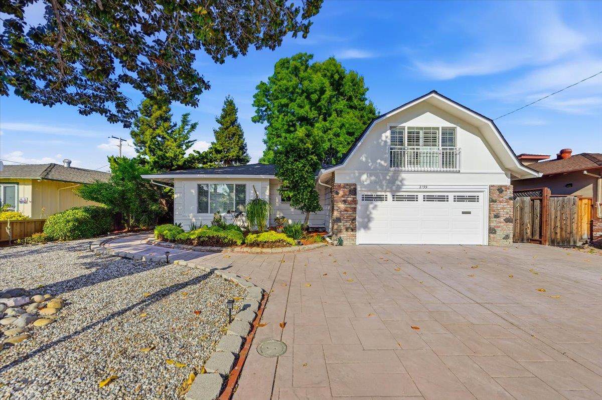 2199 Fordham Drive — photo