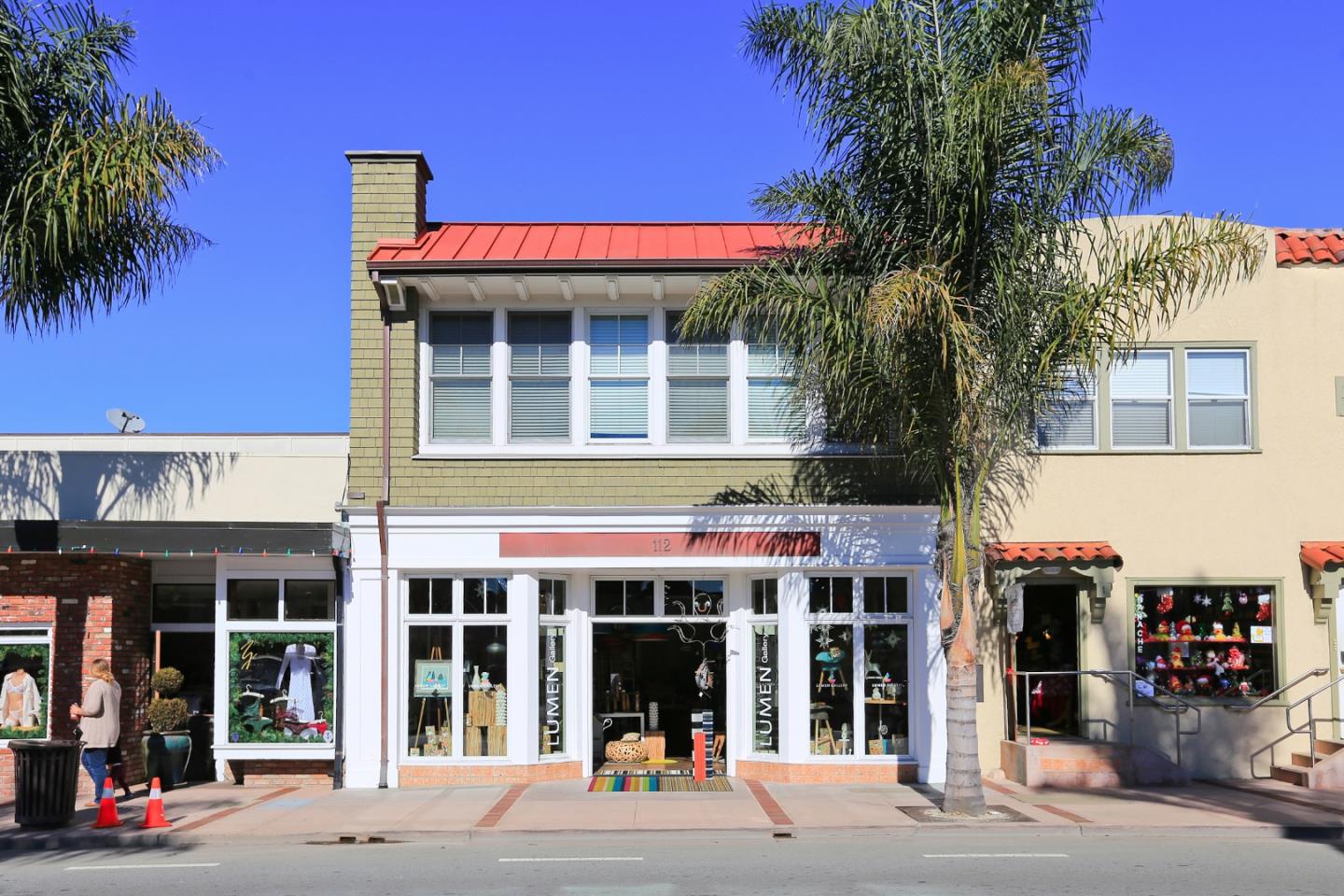 112 Capitola Avenue — photo