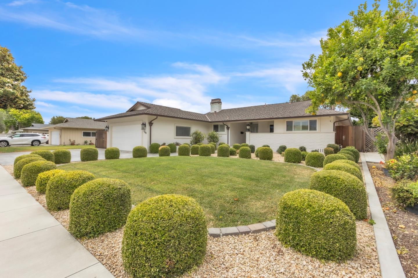 1268 La Mirada Drive — photo