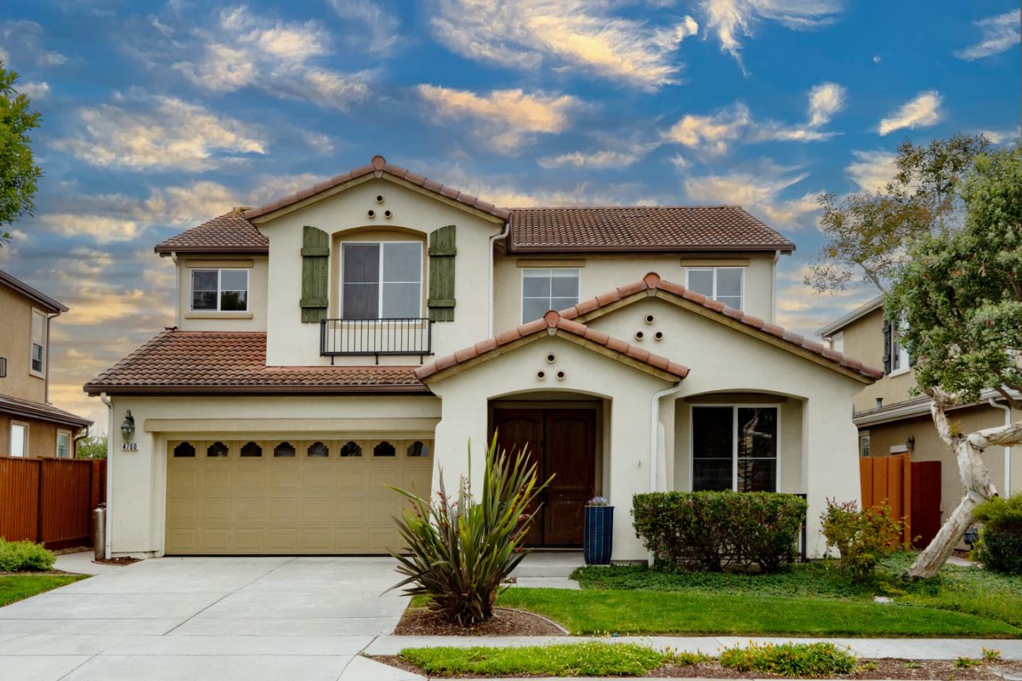 4760 Sea Crest Drive — photo