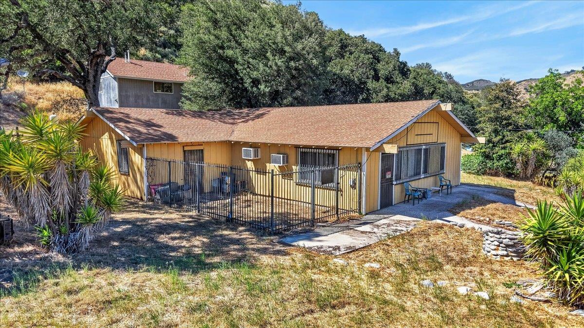 46404 Arroyo Seco Road — photo