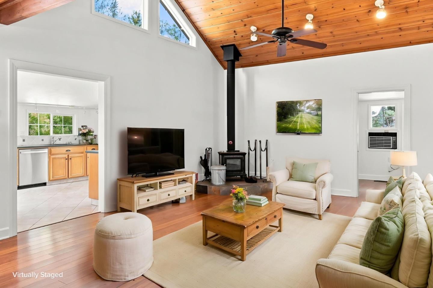 435 Hazel Brake — photo