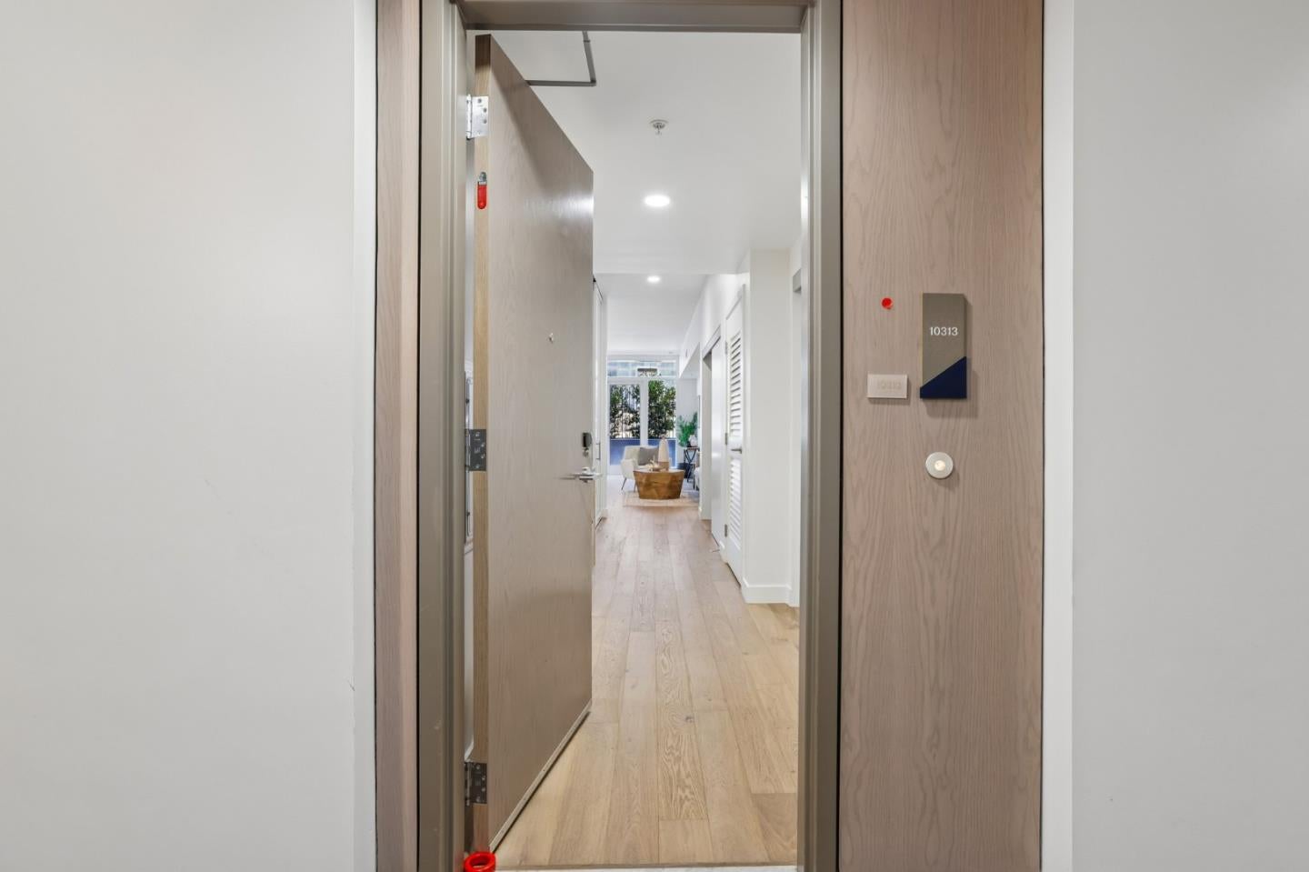 188 W Saint James Street — photo
