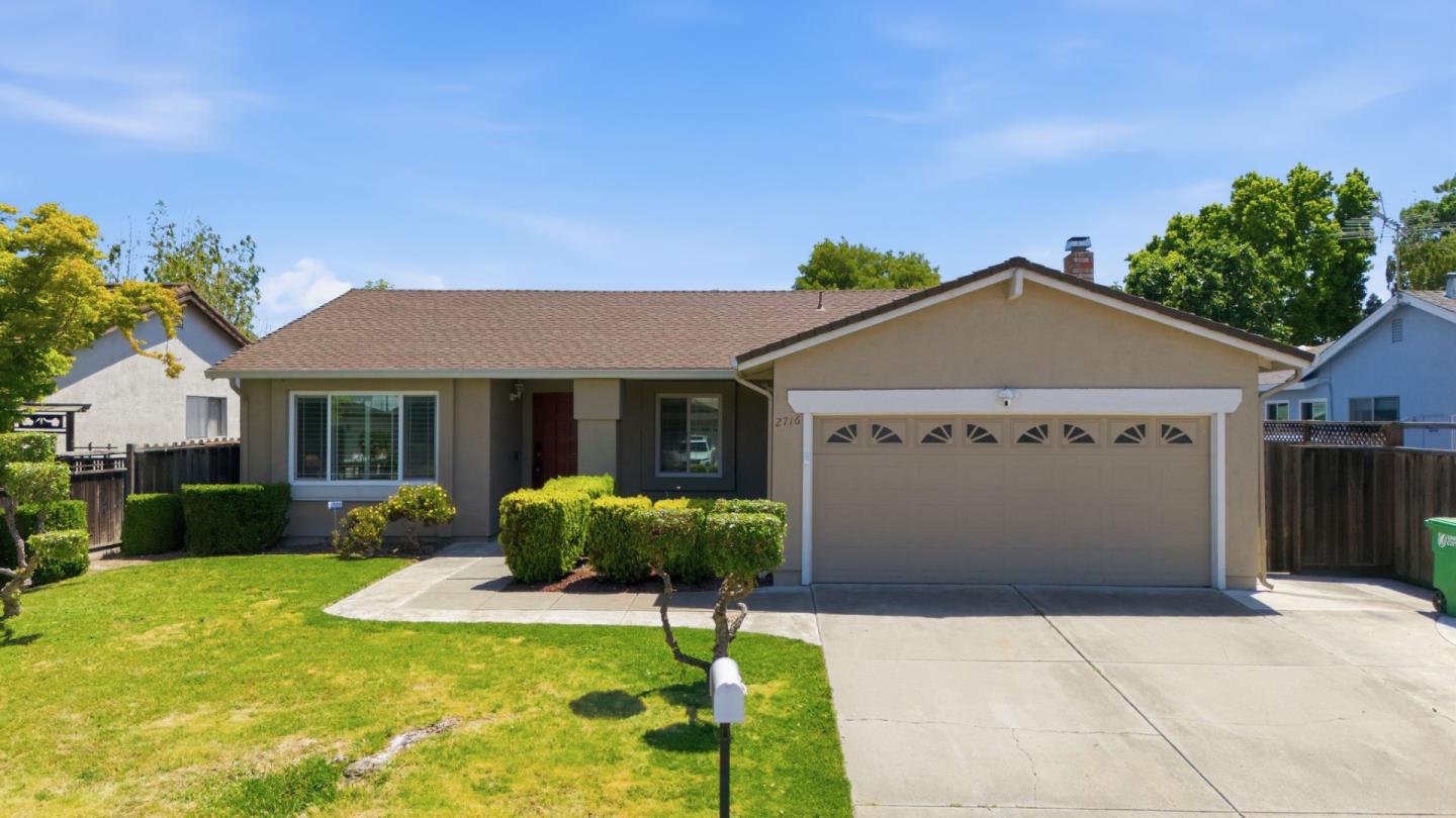 2716 Killdeer Court — photo
