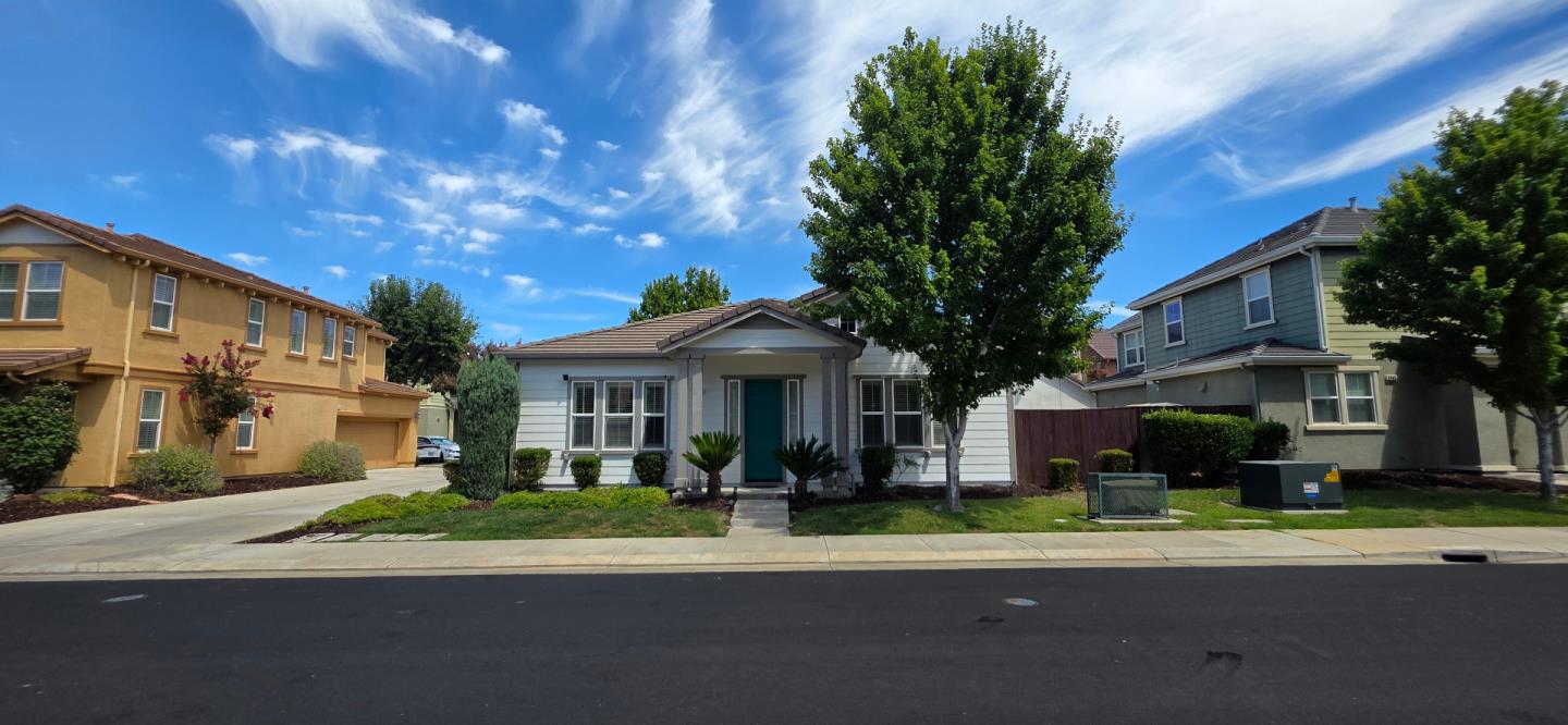 9403 Vintner Circle — photo