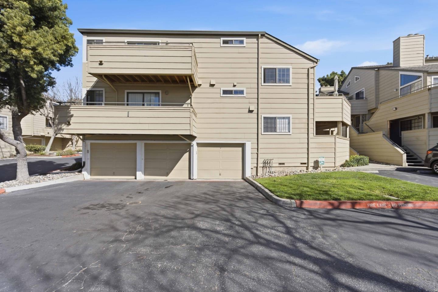 3115 Heather Ridge Drive — photo