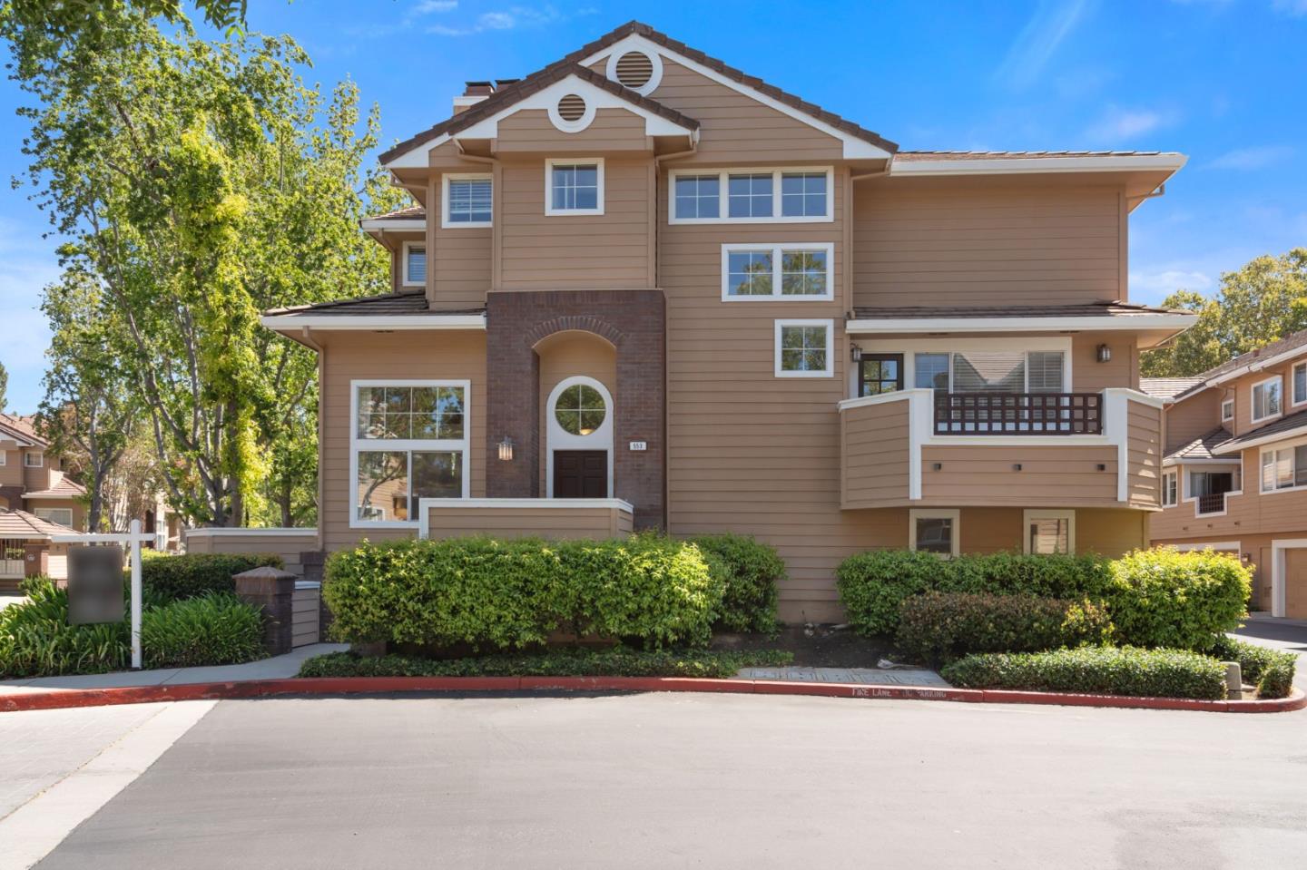 553 Mill River Lane — photo