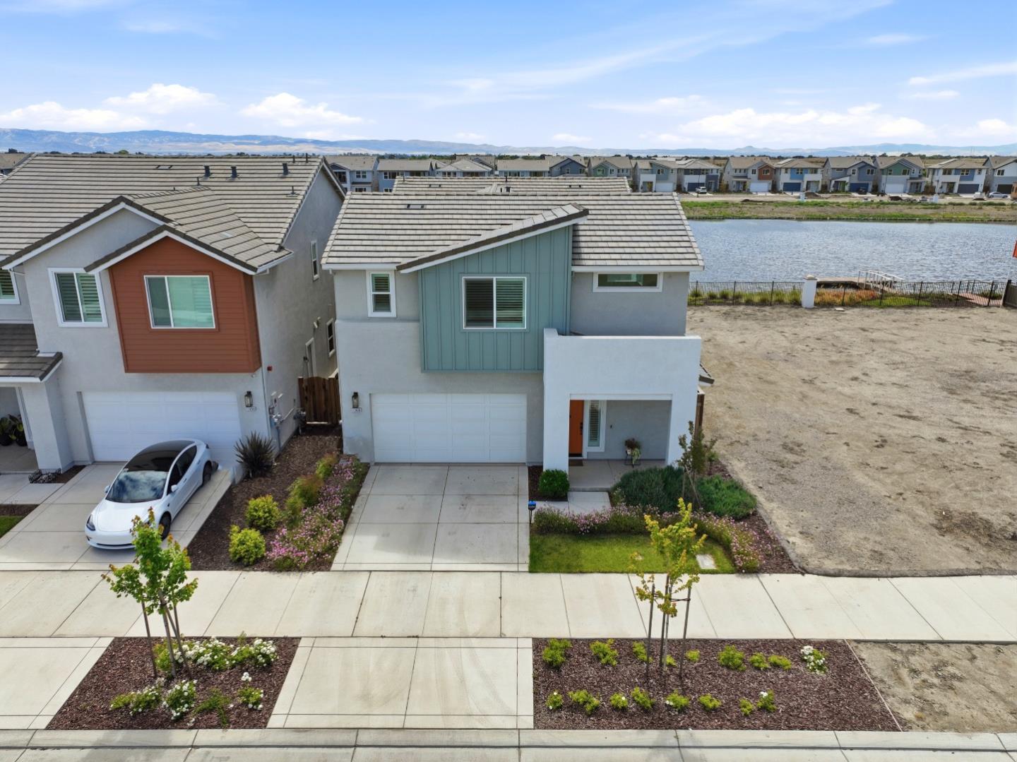 17439 Harbor View Avenue — photo