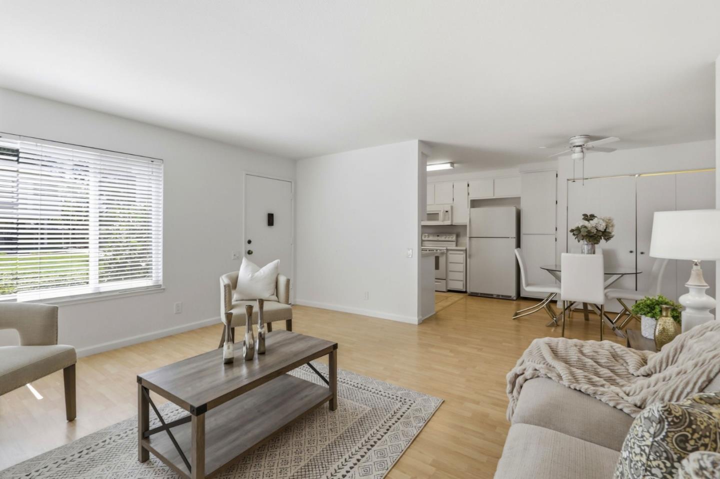 30 Muirfield Court — photo