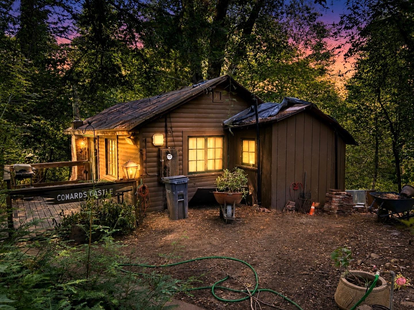12715 Irwin Way — photo