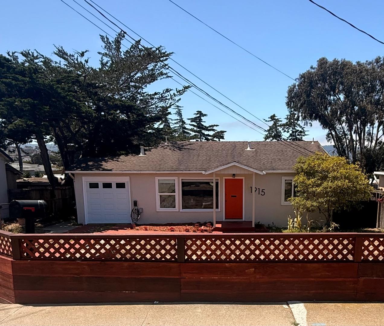 1915 Grandview Street — photo