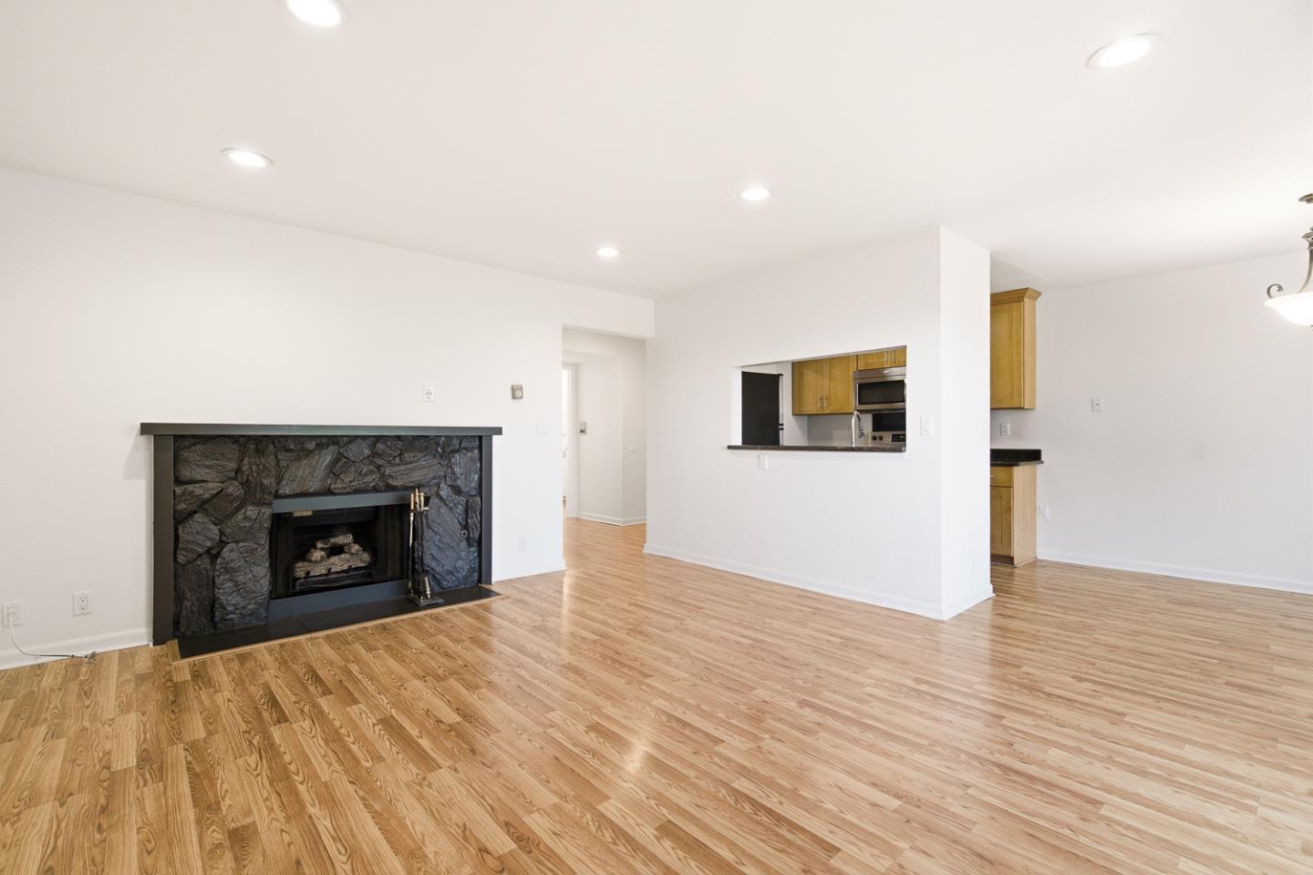 21062 Gary Drive — photo