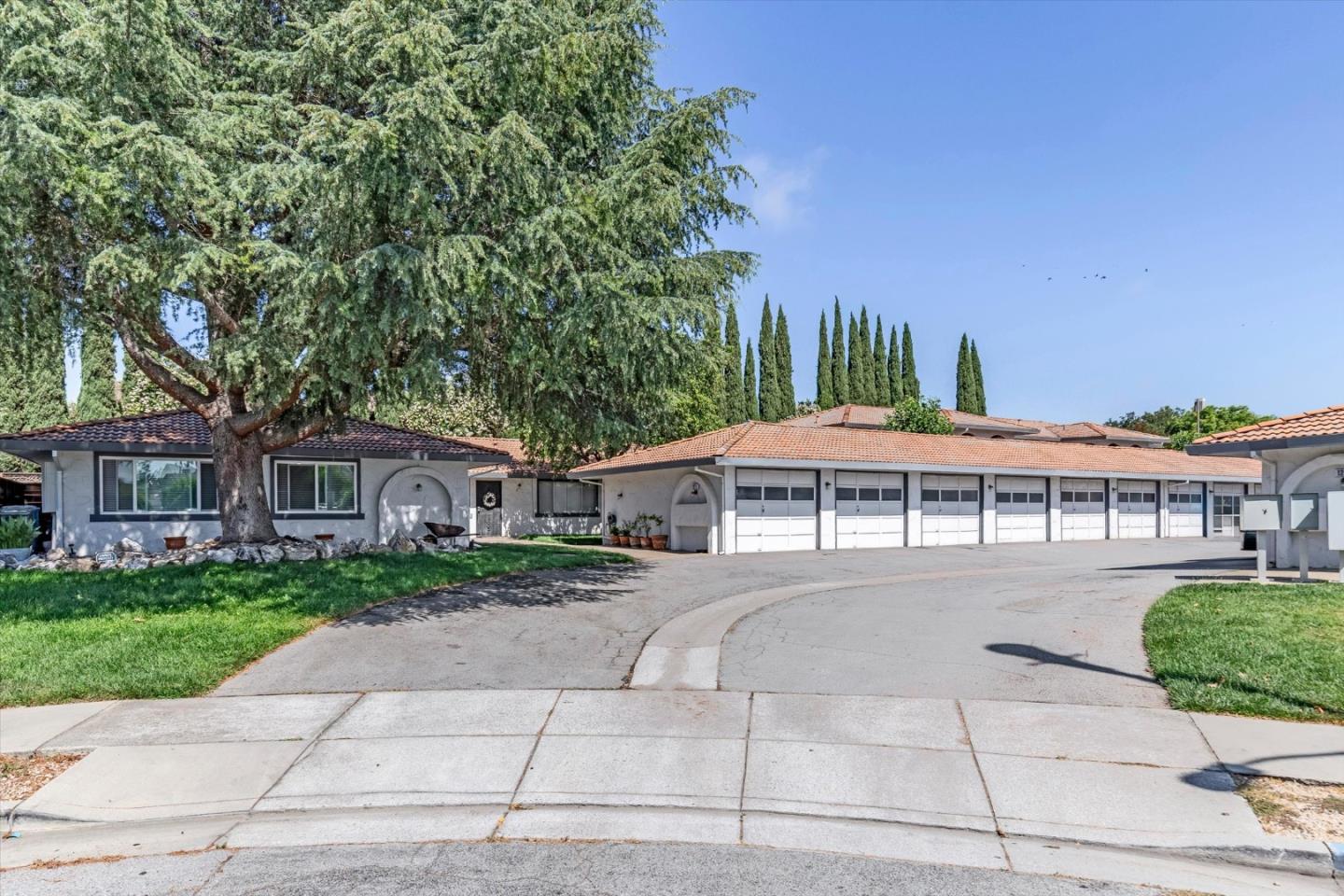 1271 Juniper Drive — photo