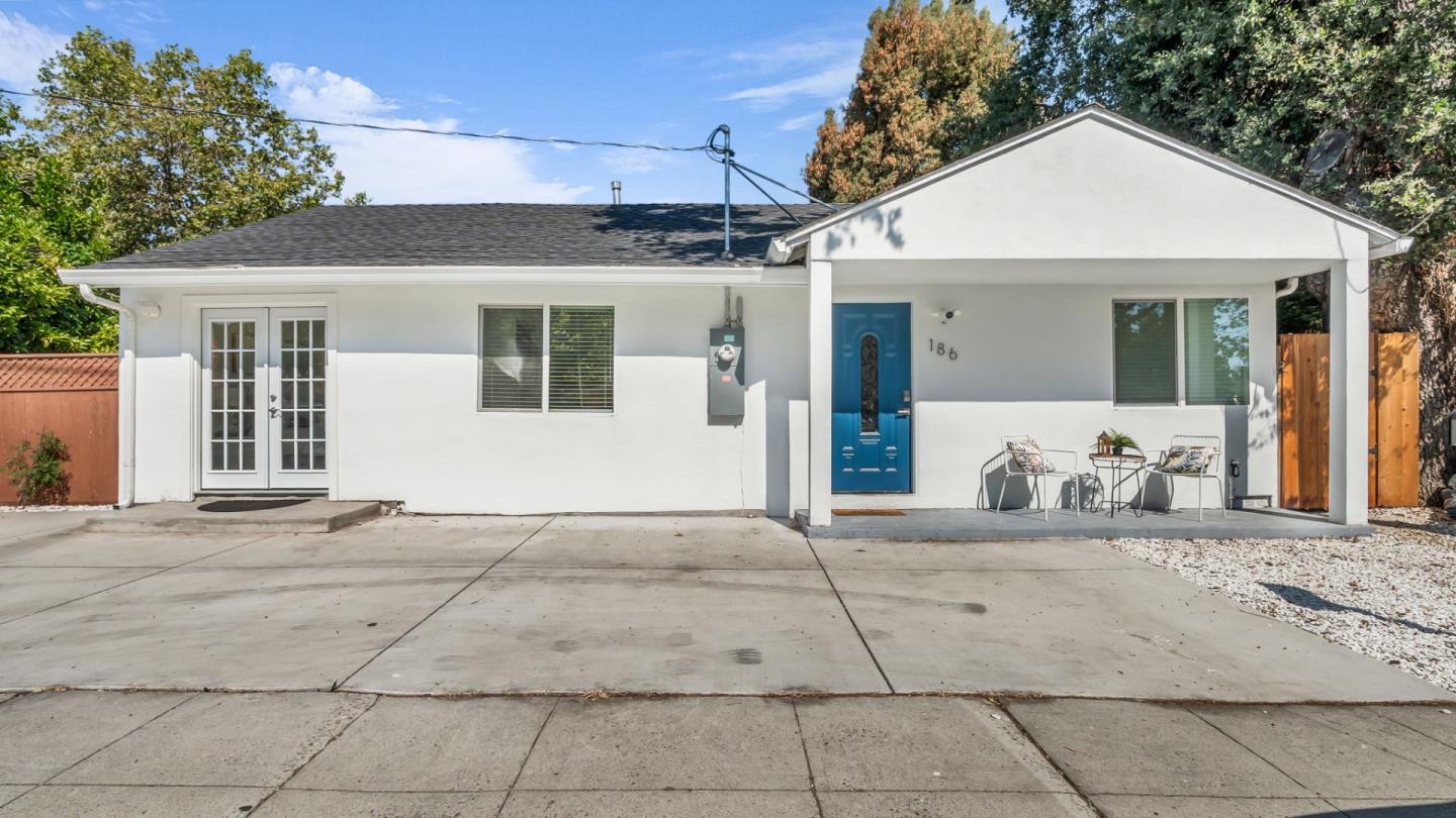 186 Fair Oaks Street — photo