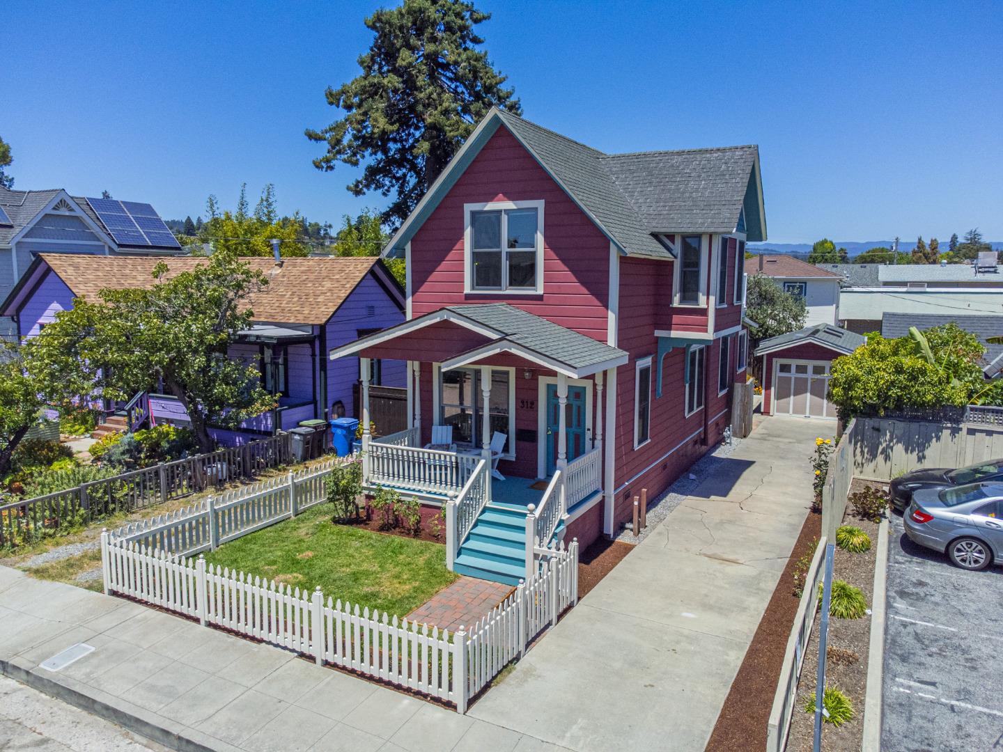 312 Laurent Street — photo