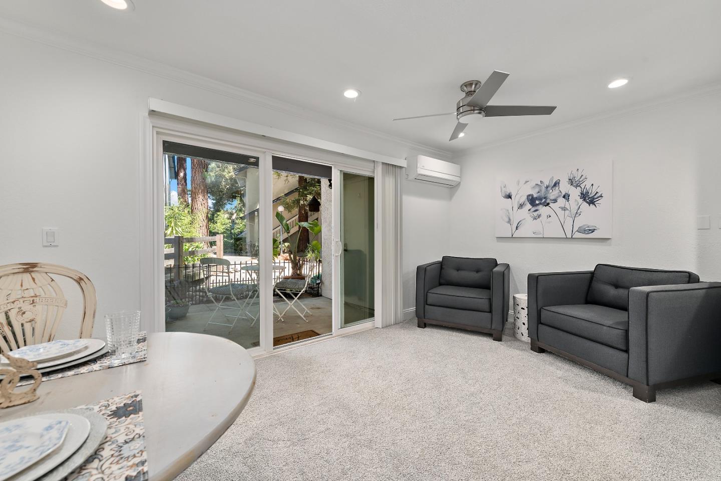 2209 Summereve Court — photo
