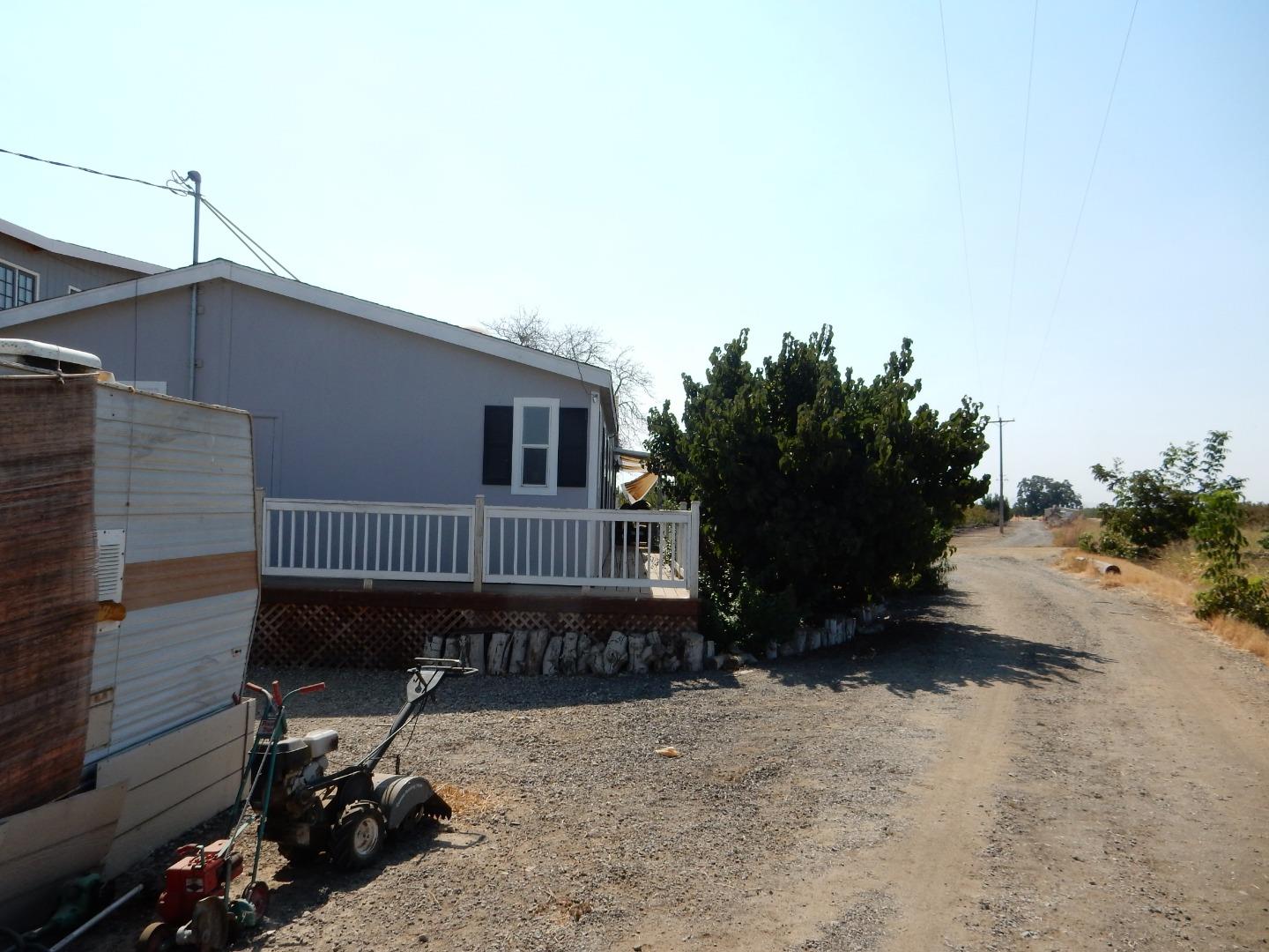 7861 Whitworth Road — photo